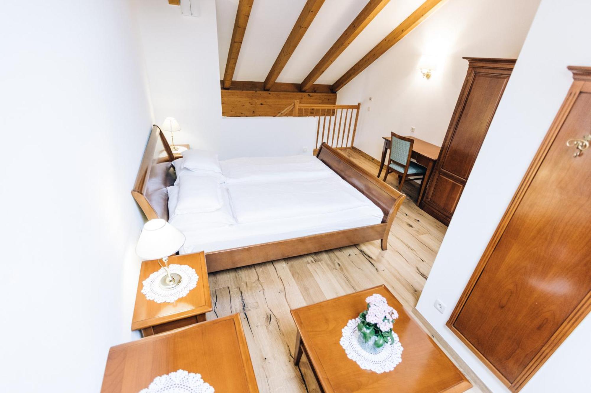 Hotel Tenz 2025 Montagna Zewnętrze zdjęcie